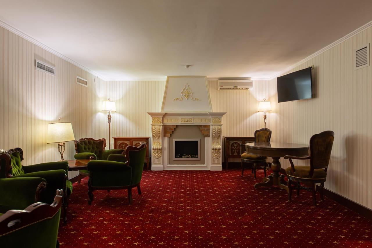 Hotel Edelweiss à Yaremtche Extérieur photo