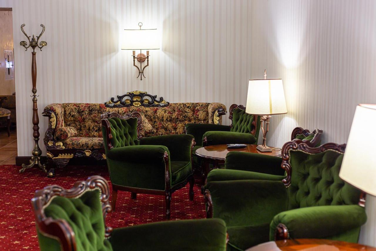 Hotel Edelweiss à Yaremtche Extérieur photo