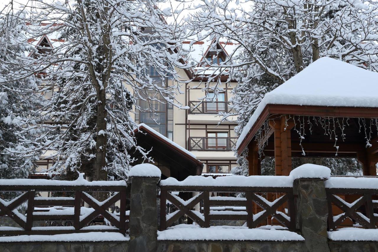 Hotel Edelweiss à Yaremtche Extérieur photo