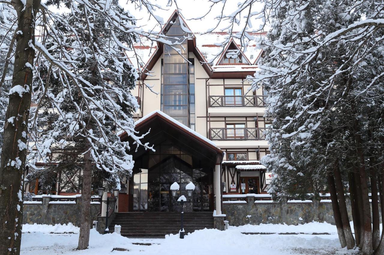 Hotel Edelweiss à Yaremtche Extérieur photo
