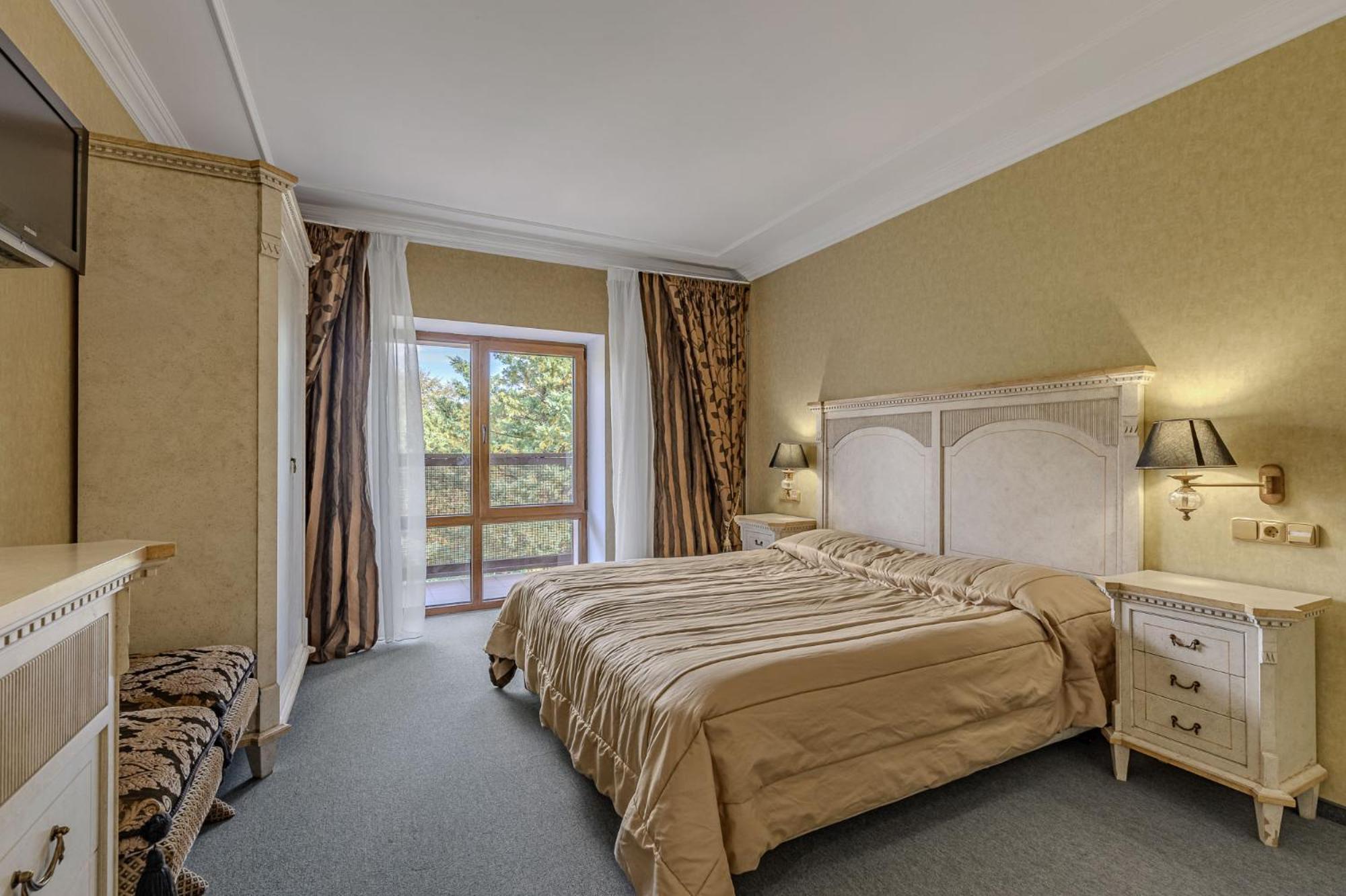 Hotel Edelweiss à Yaremtche Extérieur photo