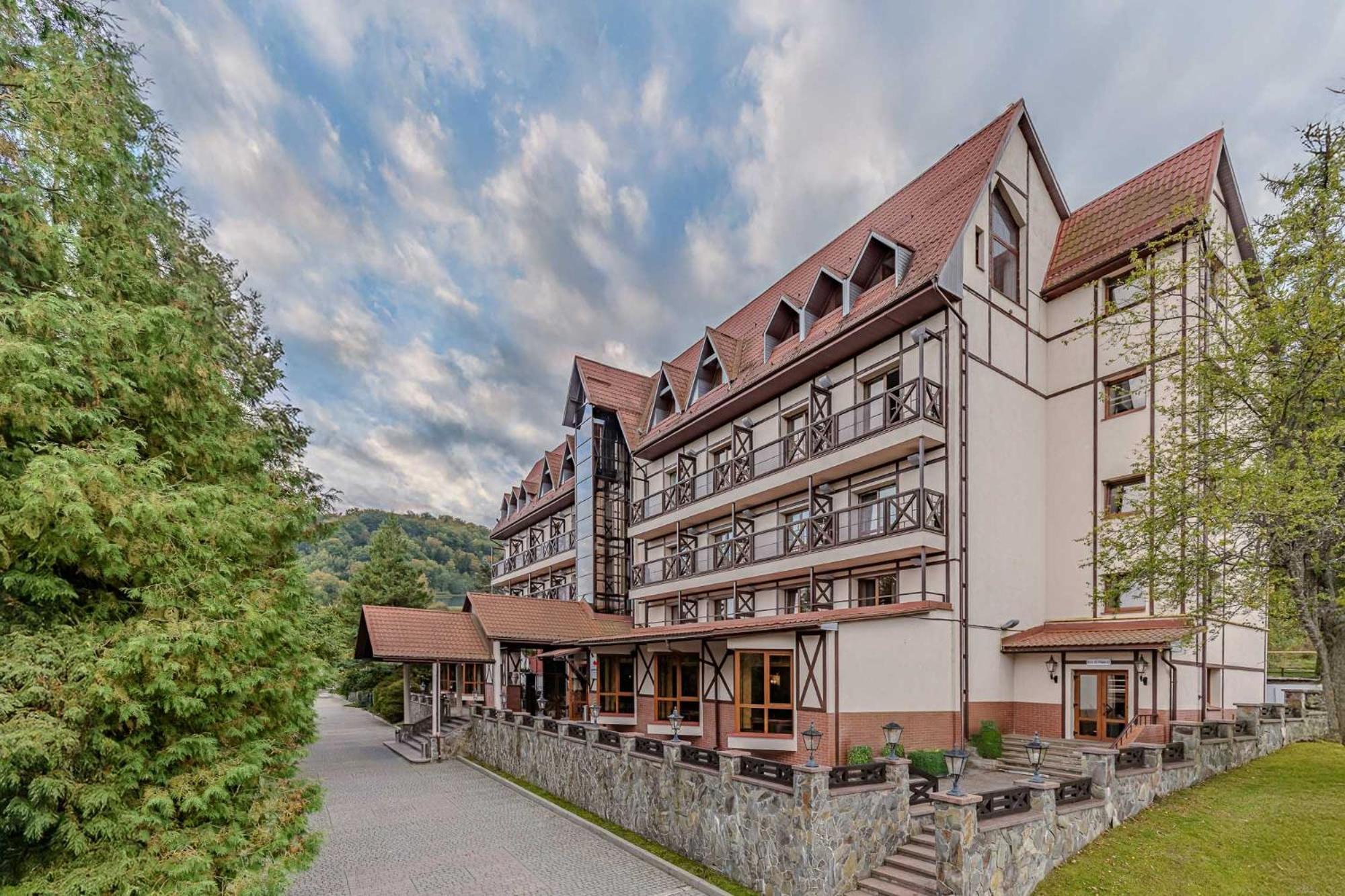 Hotel Edelweiss à Yaremtche Extérieur photo